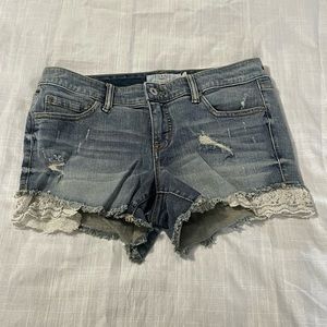 Torrid Classic Skinny Short Short (size 10)